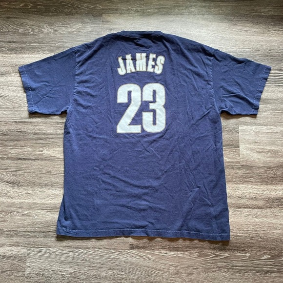 Lebron James Cavs T-Shirt Adult 2XL Cleveland #23 Cavaliers Majestic Blue - Picture 4 of 5